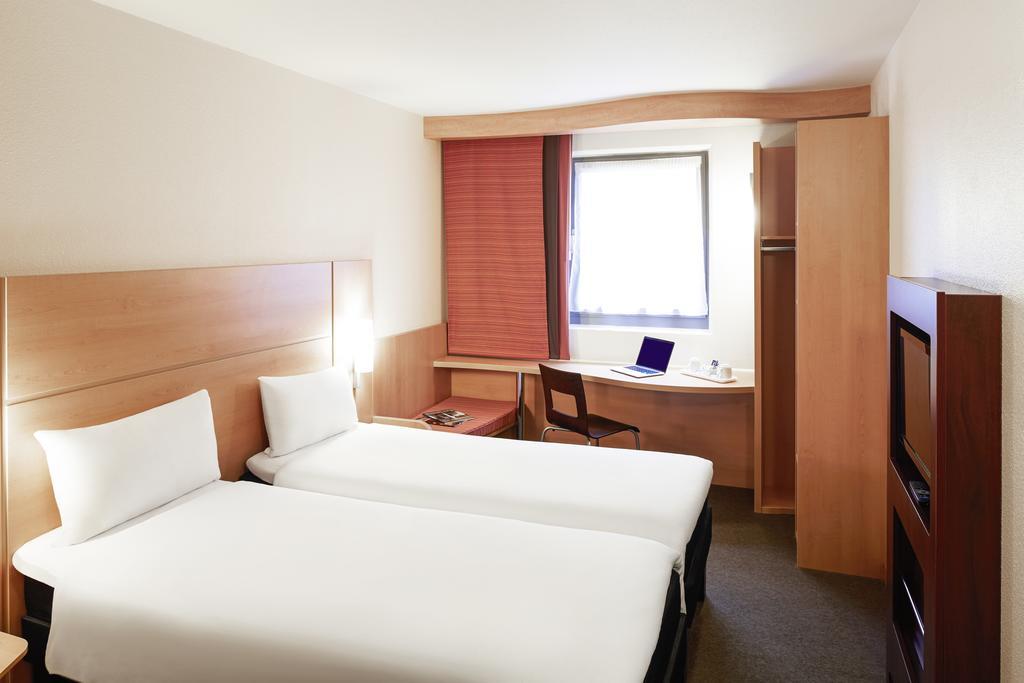 Ibis Chesterfield North - Barlborough Exterior foto